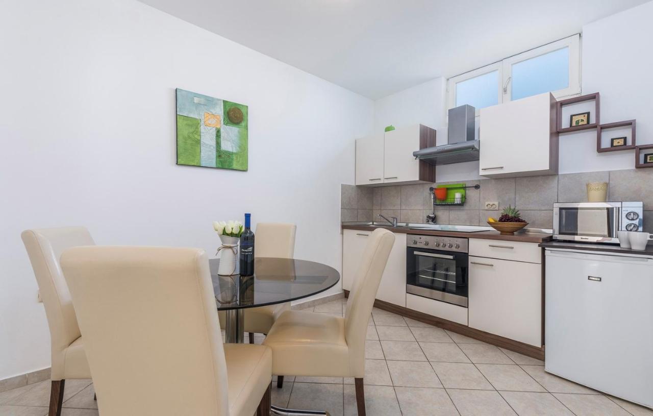 Apartments Dobrec Fuskulin Exterior photo